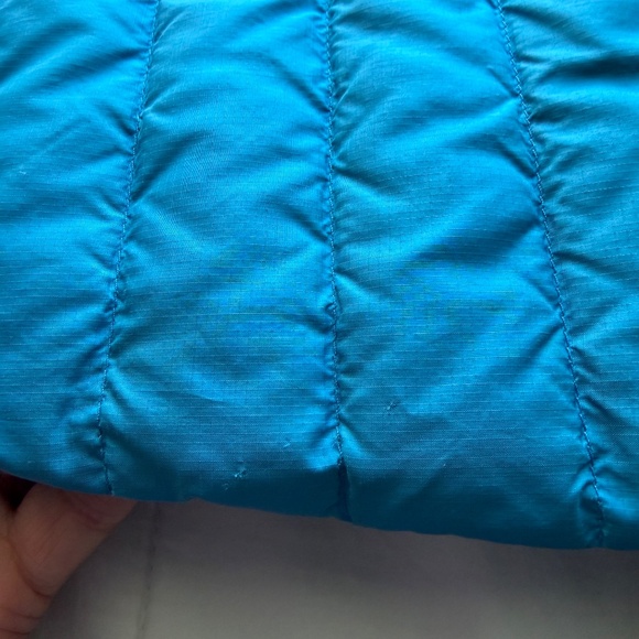 Patagonia Toddler 5T Blue Down Sweater Jacket *Flaws* - Picture 3 of 16